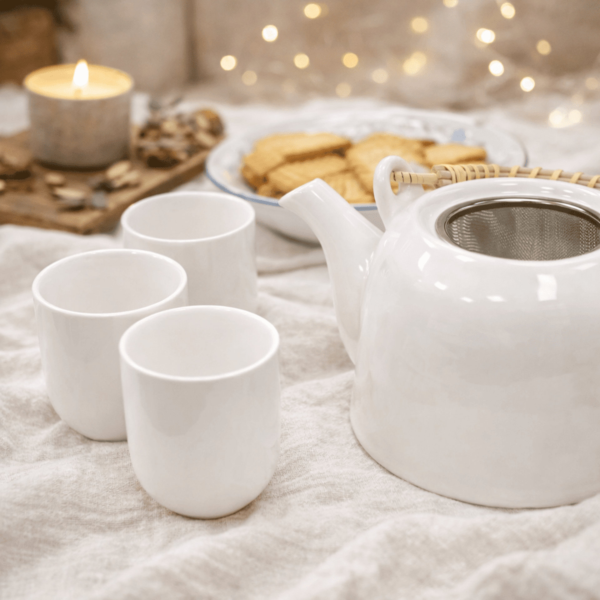 Set de tetera de cerámica blanca con filtro y 6 tazas - 2